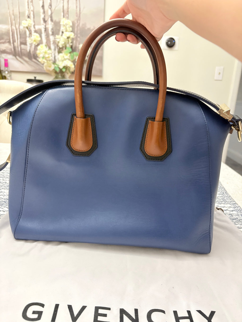 Givenchy Antigona Medium Leather Bag