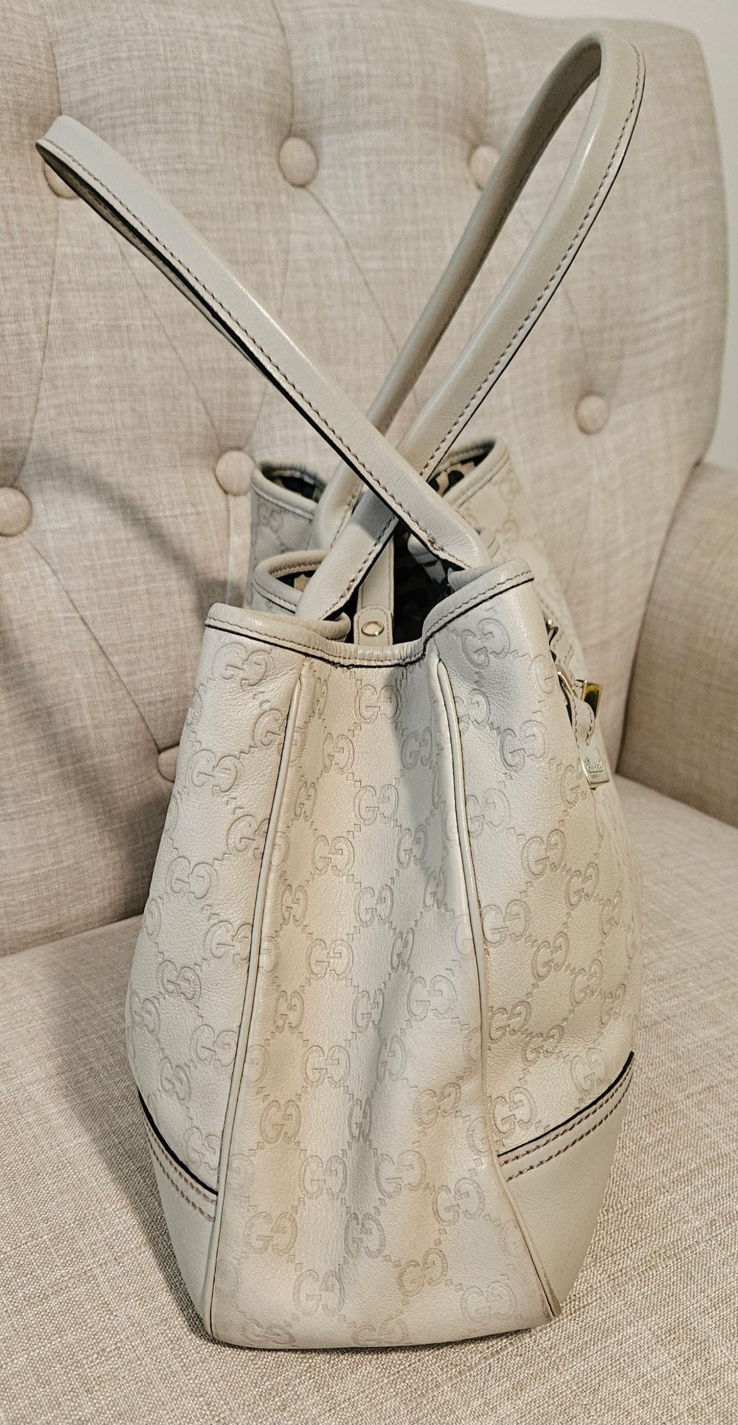 Gucci Guccissima Abbey Tote Bag Ivory Leather GG Monogram Shoulder Bag