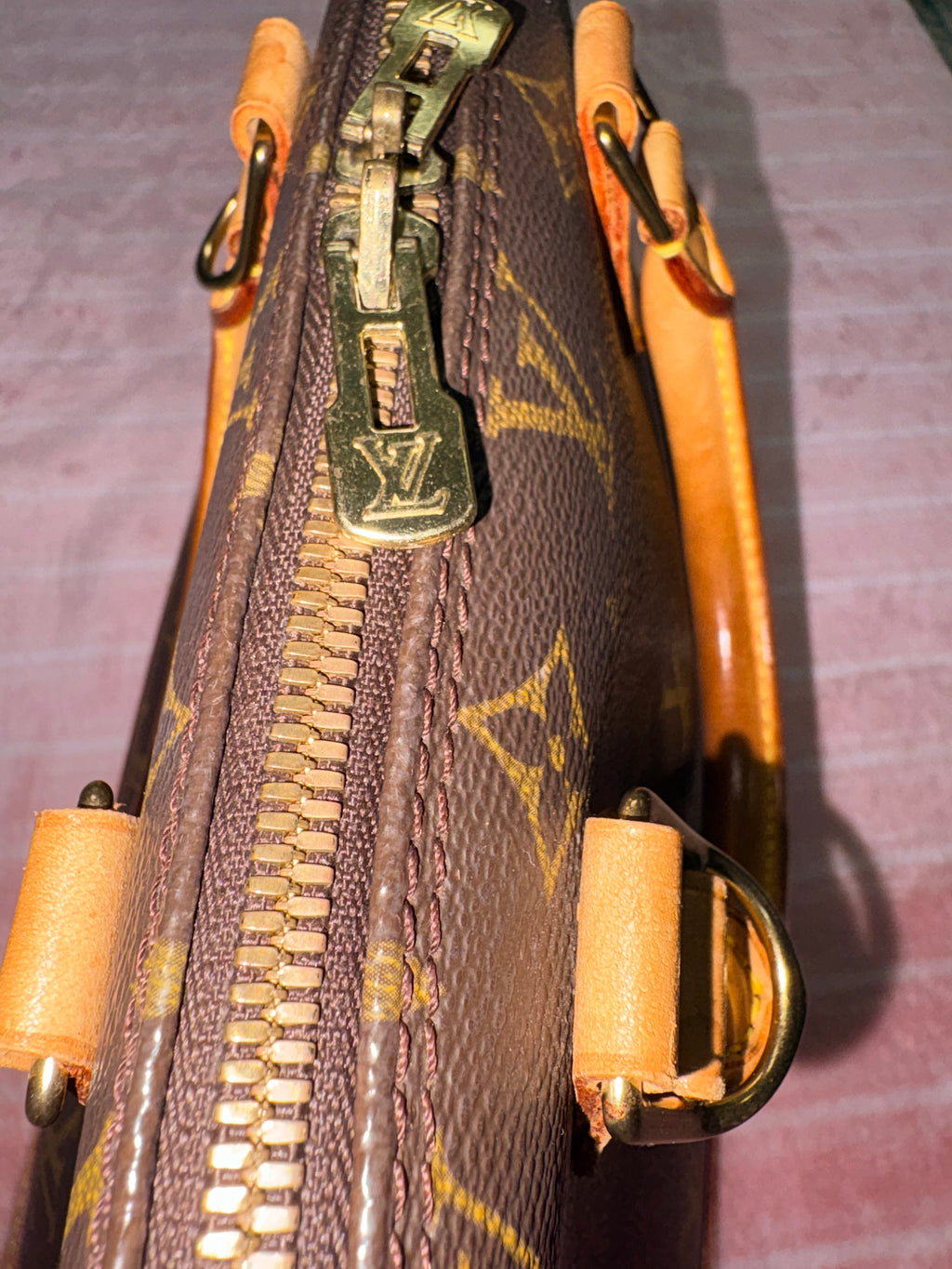Louis Vuitton Monogram Alma MM