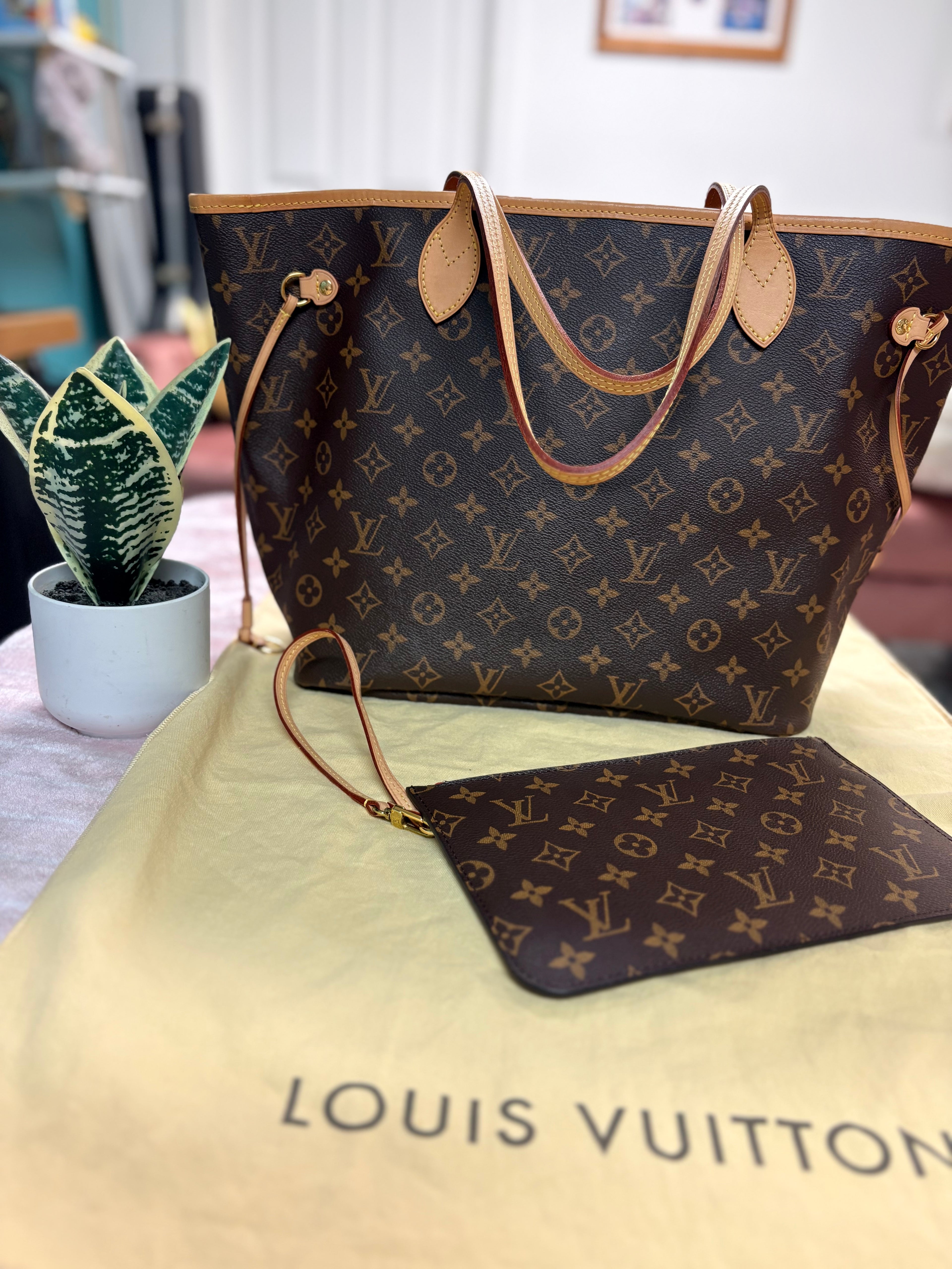 Louis Vuitton Neverfull MM Tote Bag NWT