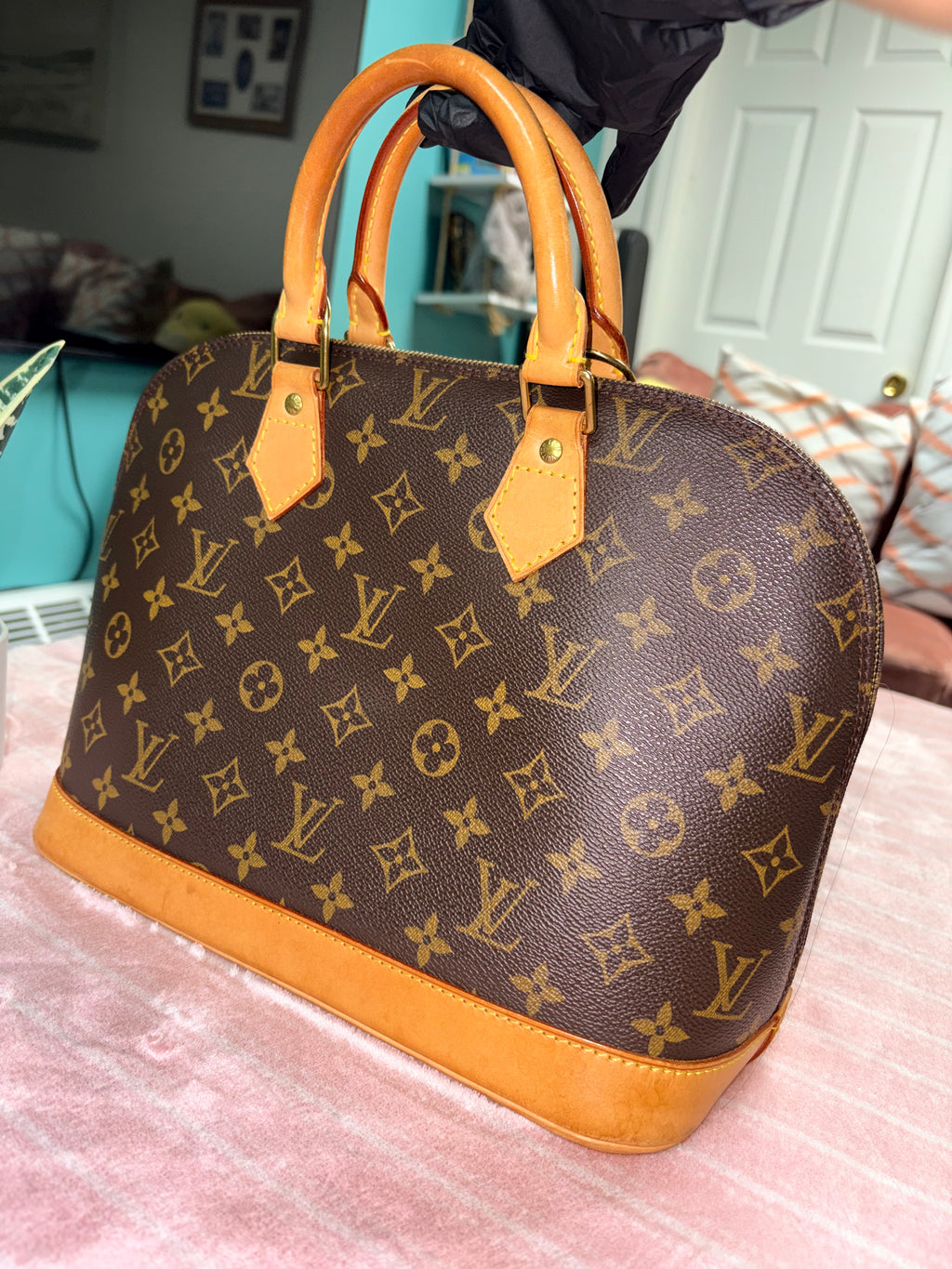 Louis Vuitton Monogram Alma MM