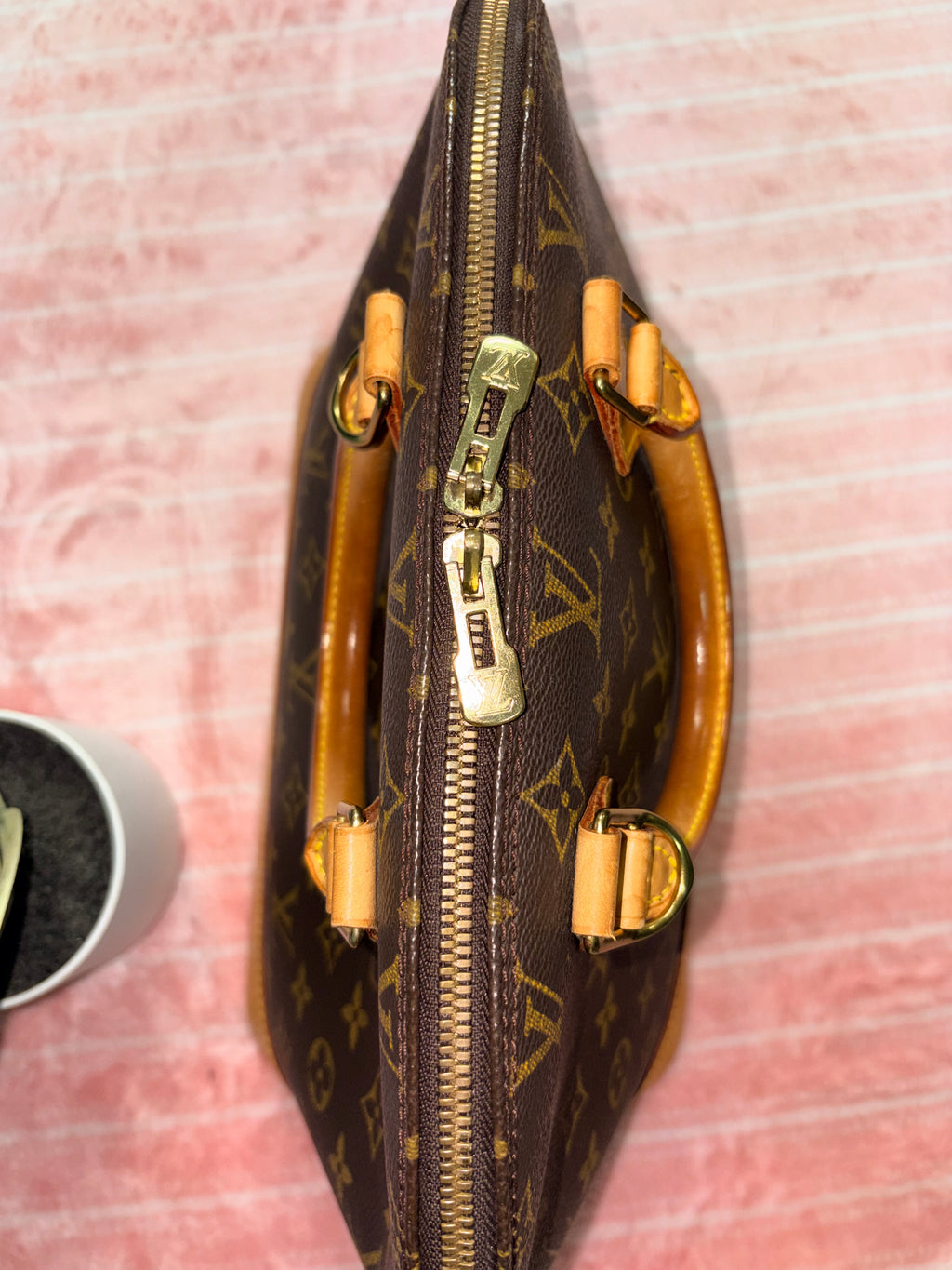 Louis Vuitton Monogram Alma MM
