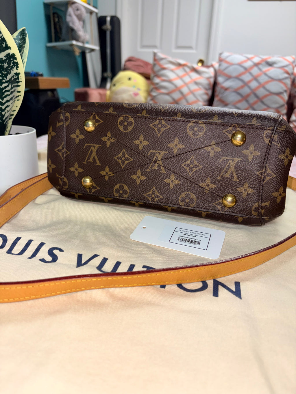 Louis Vuitton Monogram Montaigne PM