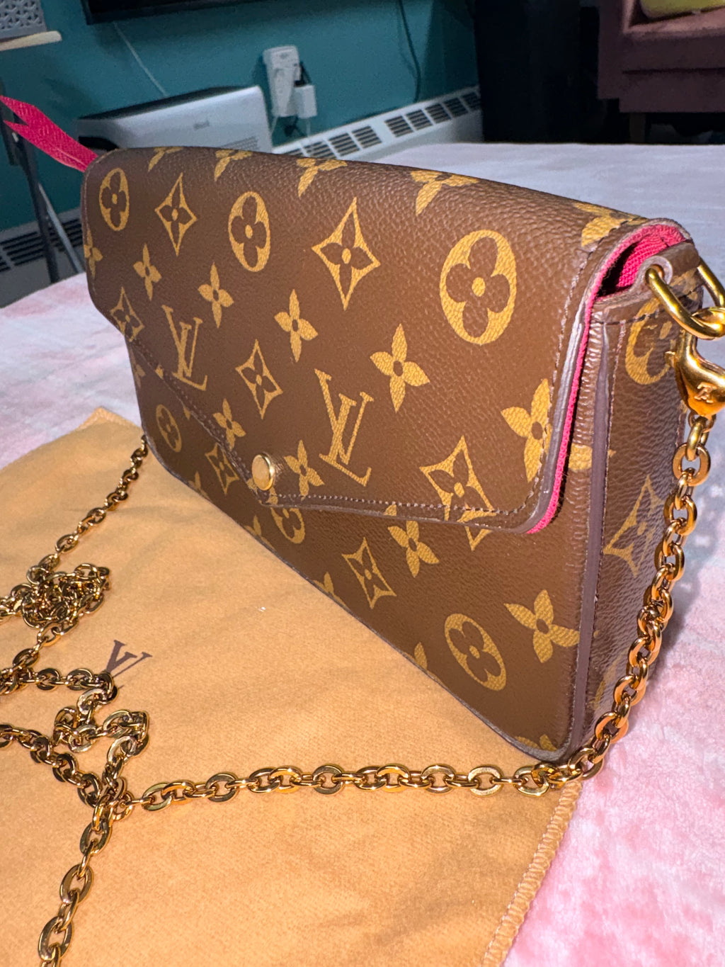 Authentic Louis Vuitton Felicie Pochette Monogram Crossbody Bag with Inserts | Preloved Luxury Handbag