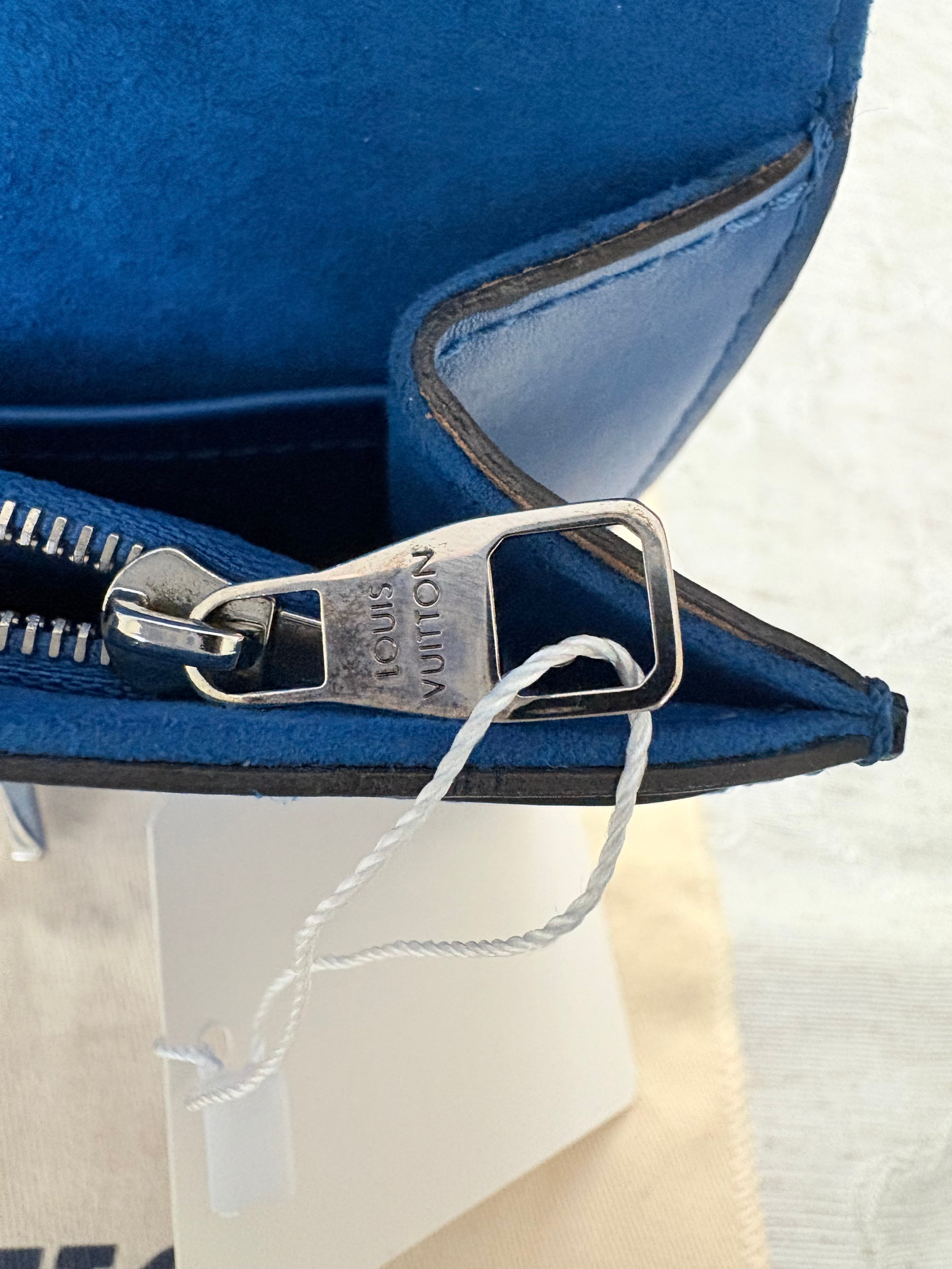 Louise Vuitton Blue Leather Small Bag with Metal Strap