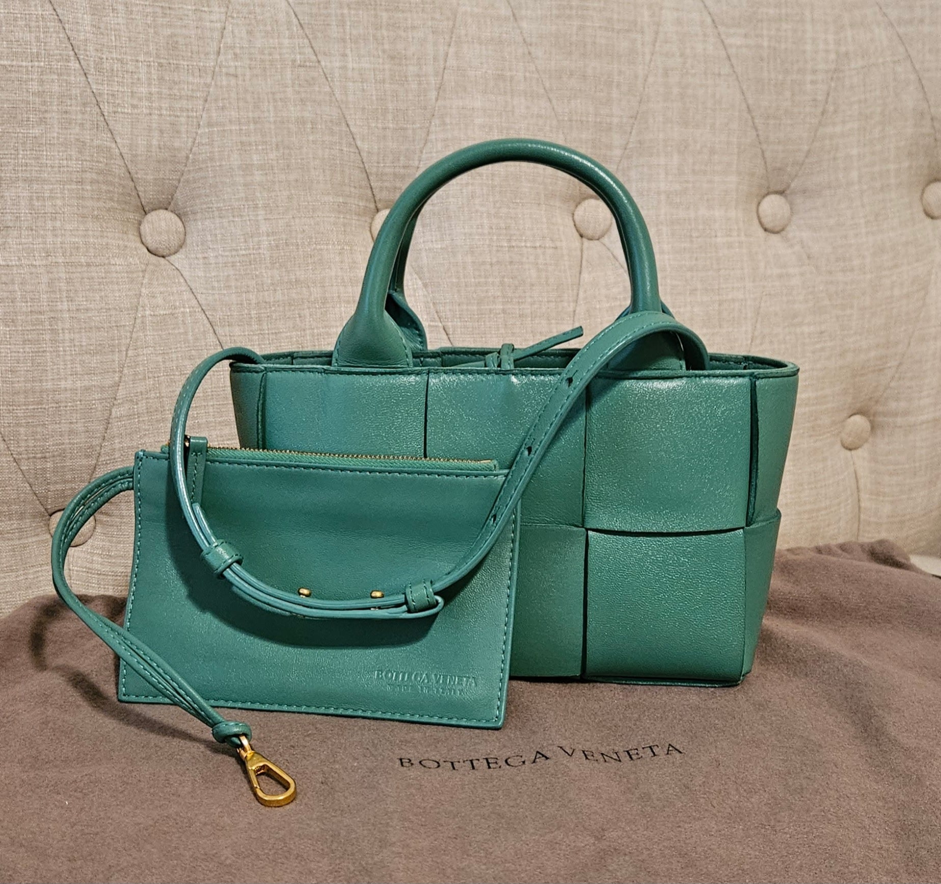 Authentic Bottega Veneta Mini Arco Tote Green Leather – Preloved Designer Bag