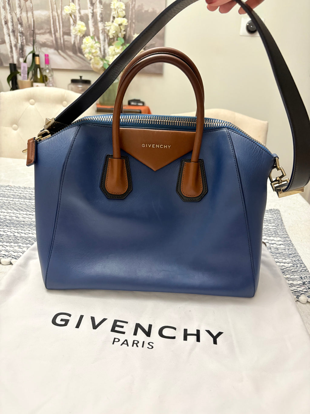 Givenchy Antigona Medium Leather Bag