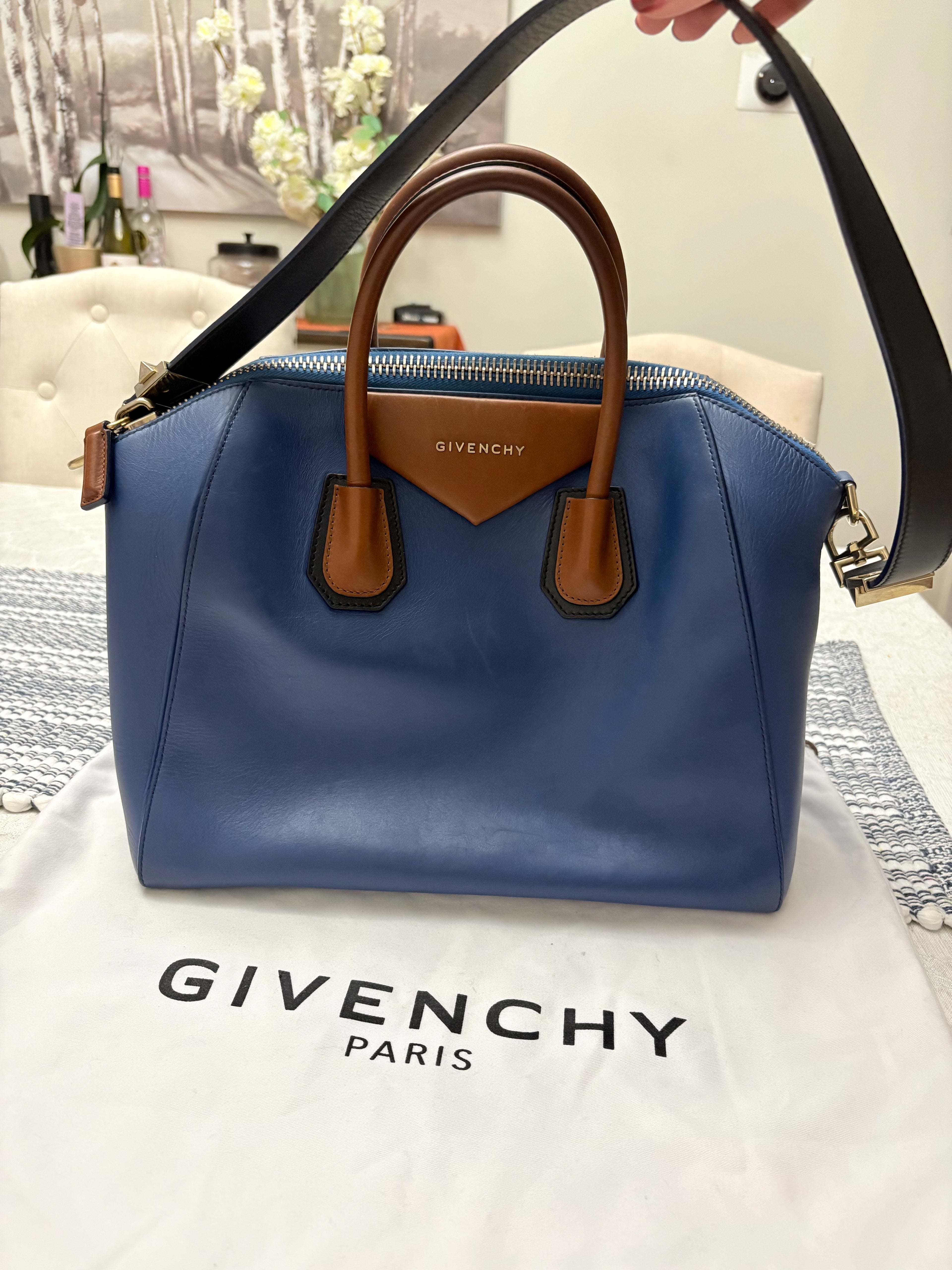 Givenchy Antigona Medium Leather Bag
