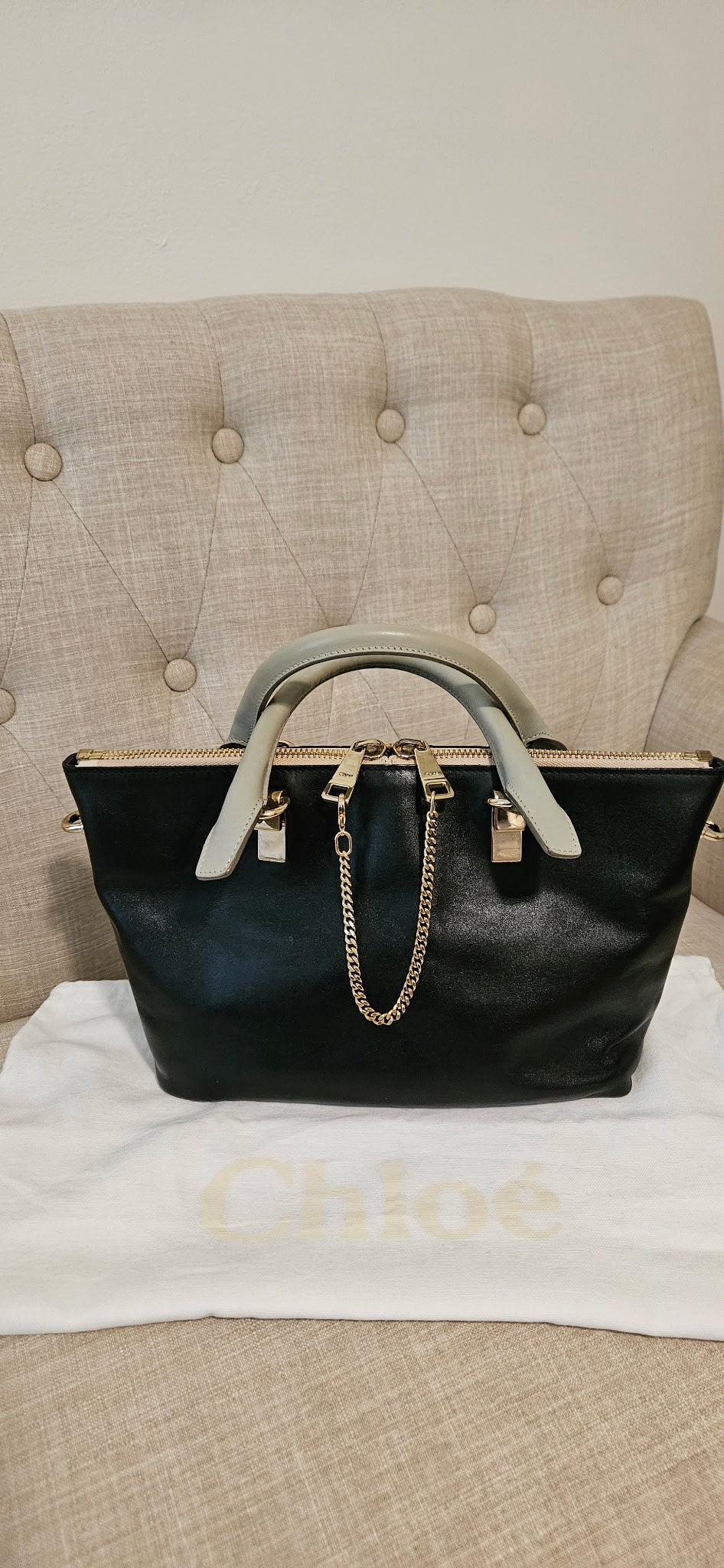 Chloé Baylee Medium Tote Bag Black Leather Gray Handles Gold Hardware