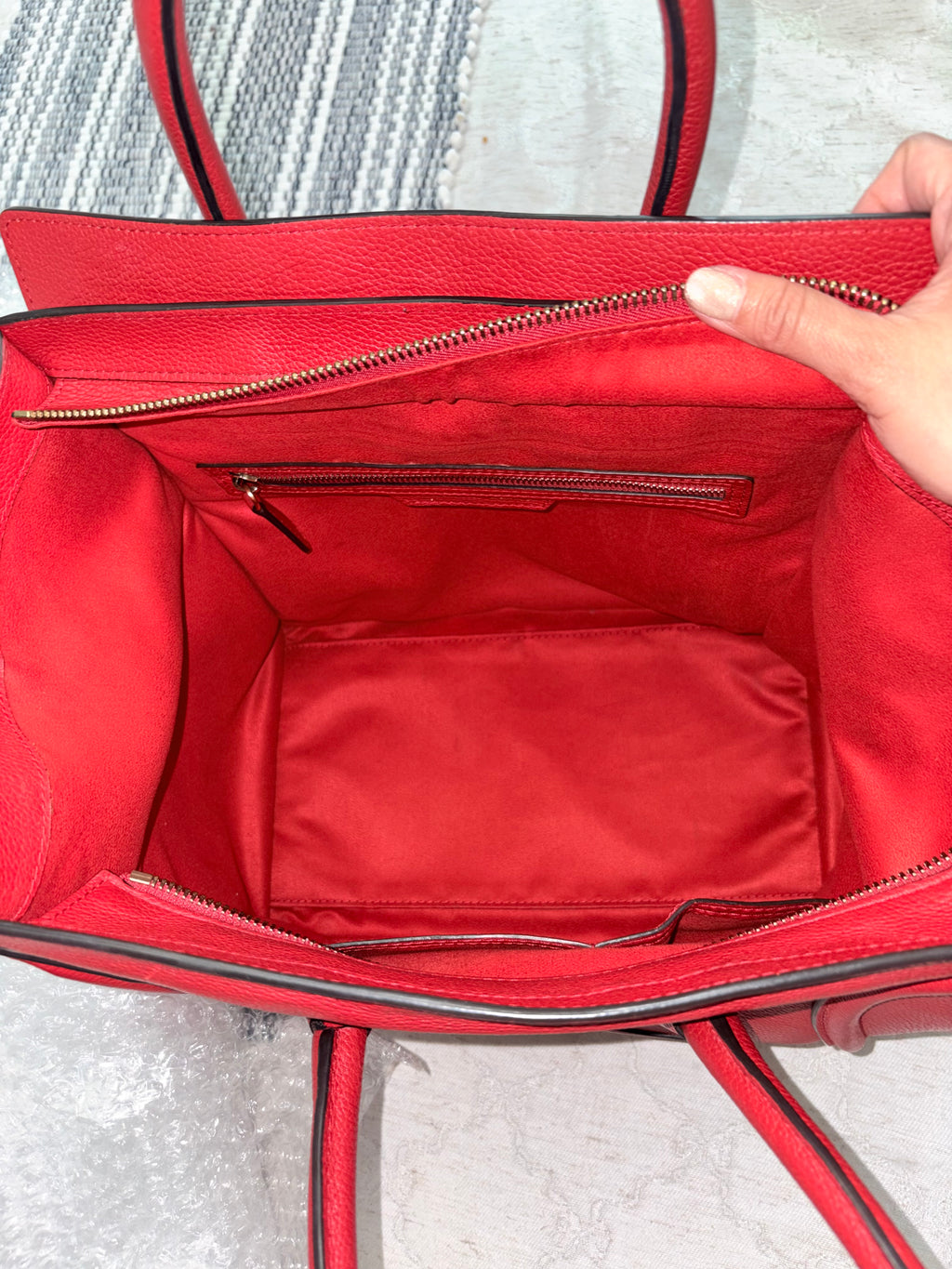 Celine Luggage Red